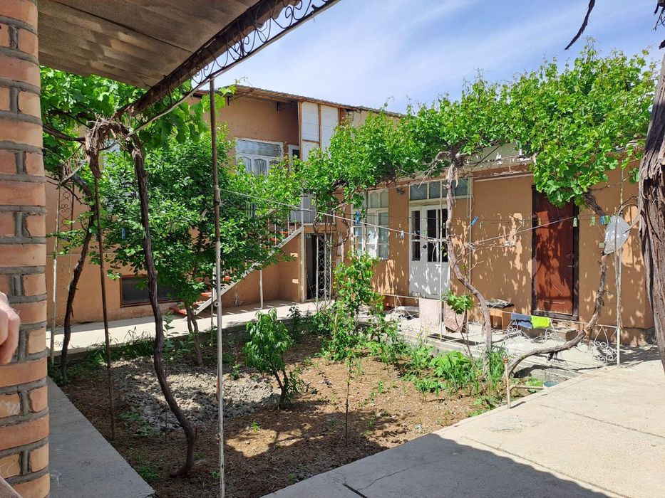 Продаётся участок сотилади