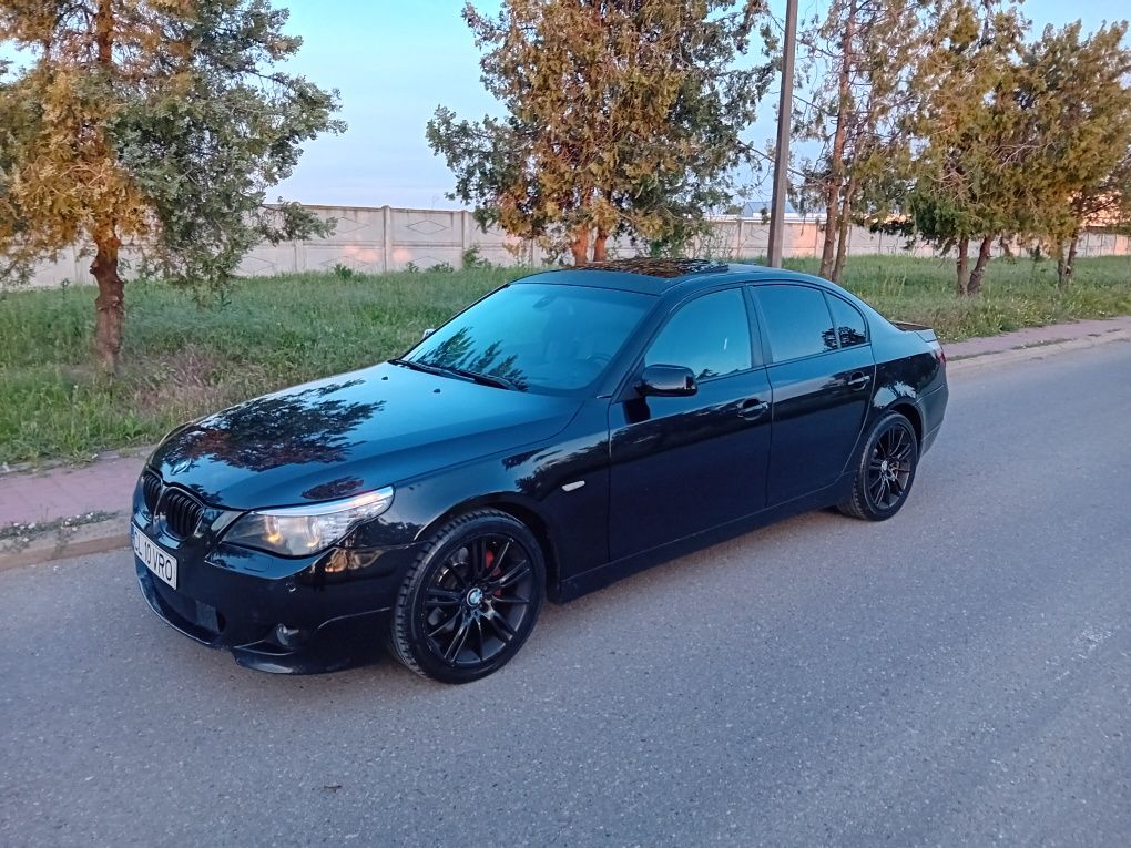 Vând BMW E60 530D