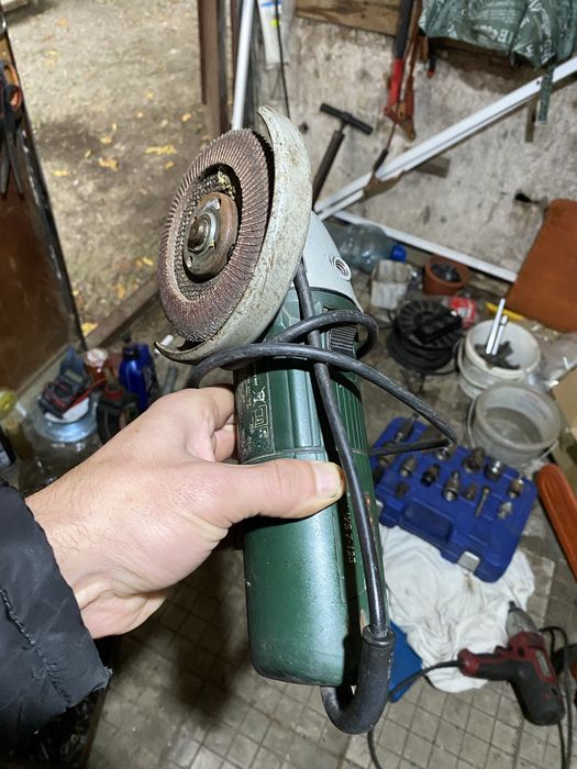 Инструмент за сервиз