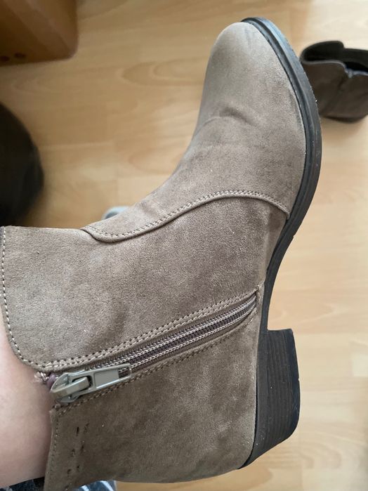 Vând ghete piele întoarsă eco 37