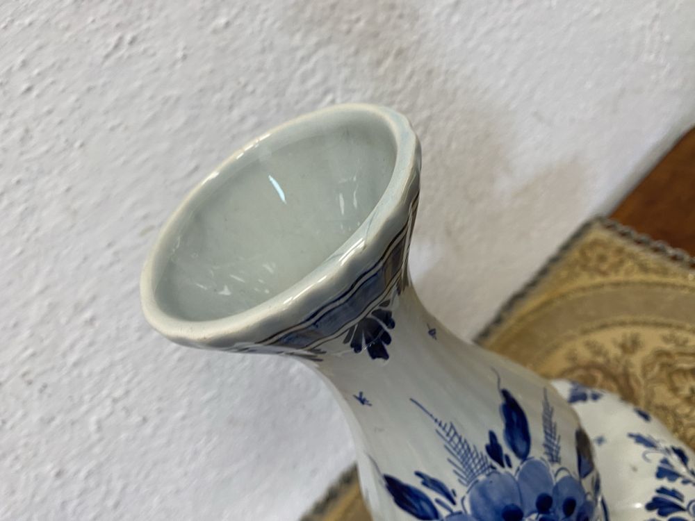 Холандска порцеланова ваза на делфт