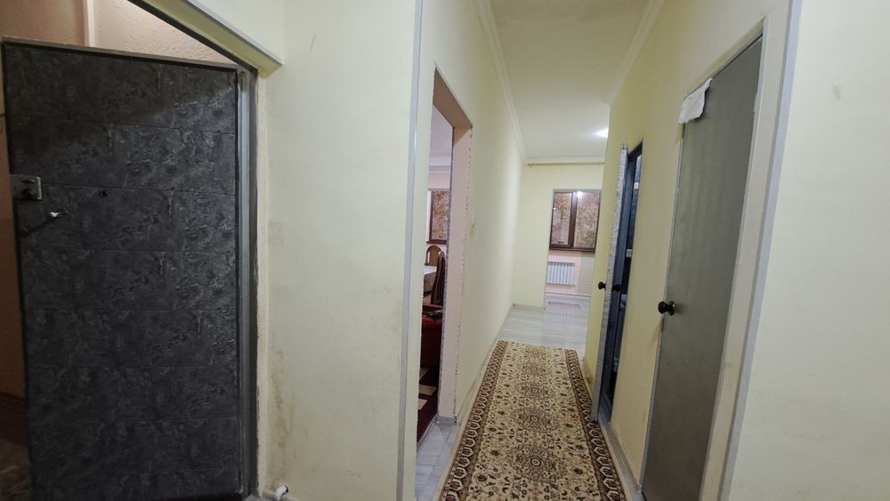 Чирчик шахри 
Троицкий 14-мактаб ёнида
#2-хона 1-етаж 
Квартира ижа