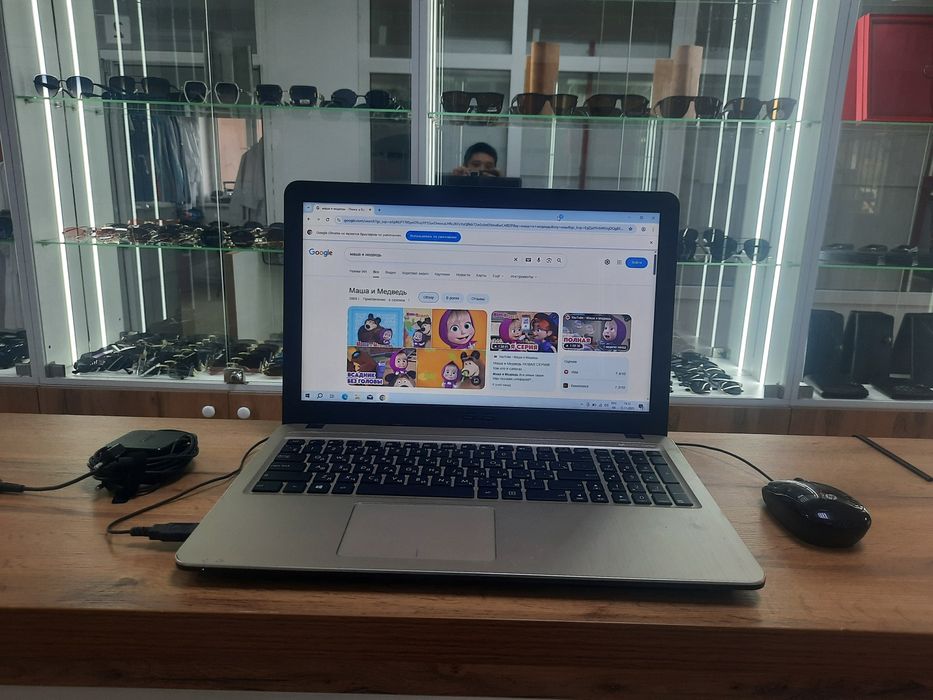 Ноутбук Асус Ssd 240 gb Зарядка мышкa