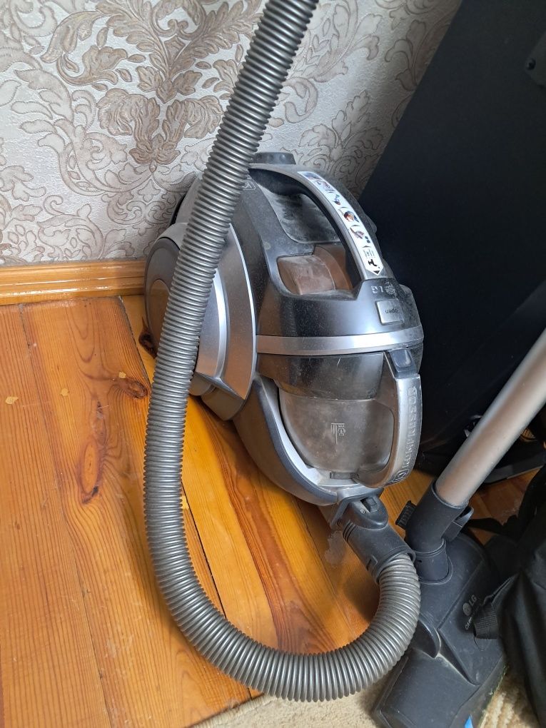 Пылесос Samsung CycloneForce