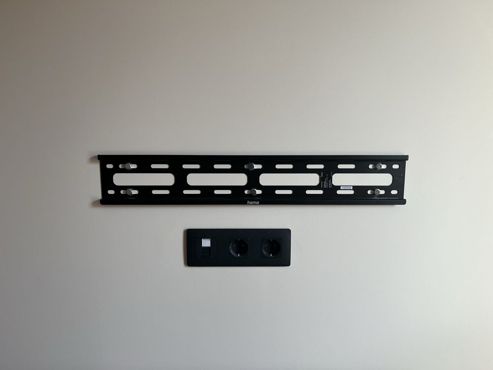 ТВ стойка Hama Fix 32-75 inch