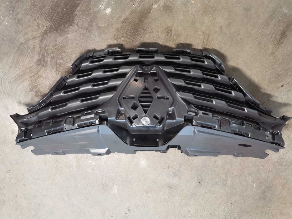 Централна Решетка Рено маска Каджар/Renault Kadjar 2018--2020