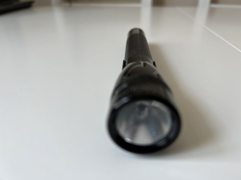 Фонарик ручной Maglite