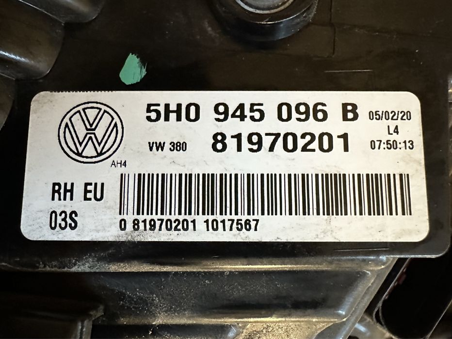 Stopuri / Triple VW Golf 8 Full led 2020-2024