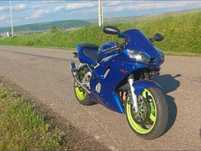 Yamaha r6 2000...