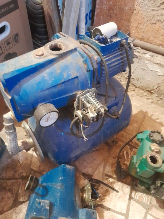 Продам водяные насосы на запчасти