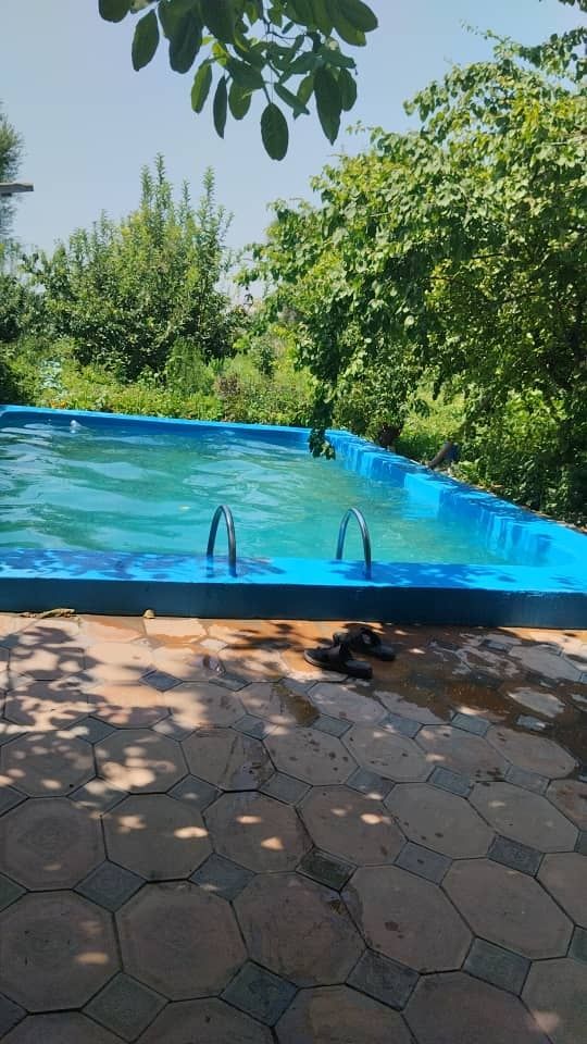 Уй сотилади.  15-сотик