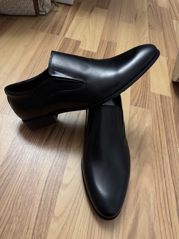 Pantofi barbat noi piele 43