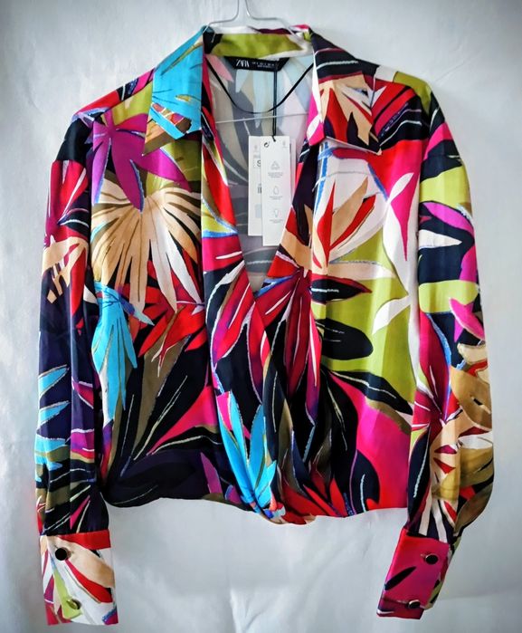 Дамска сатенена блуза