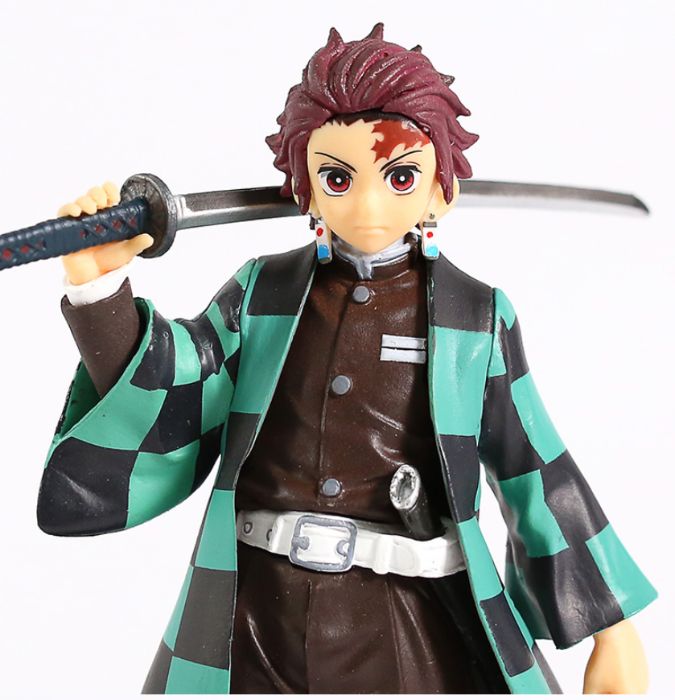 Figurina Demon Slayer Tanjiro Kamado 15 cm anime cape