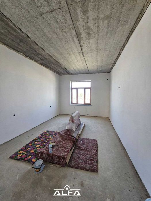 Buxoroda kvartira sotiladi 3 xonali 96m² 5-qavat.