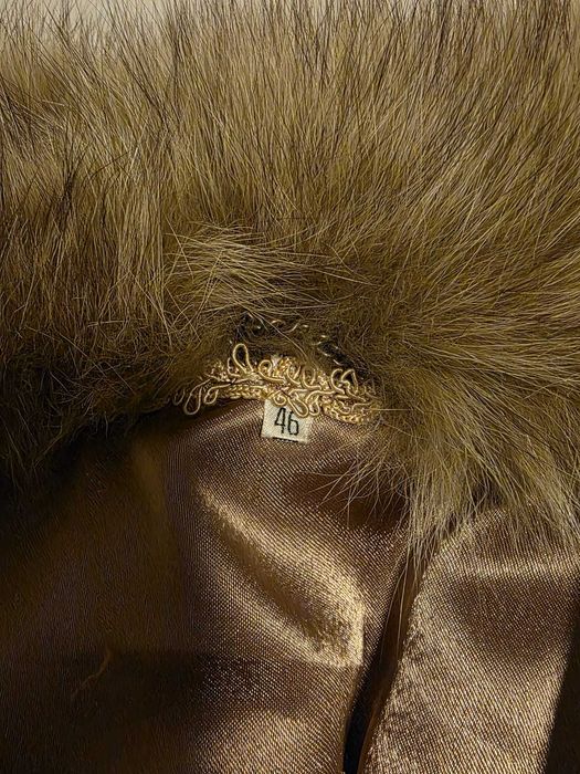 Haină eleganta blană naturală de nurcă cu guler vulpe argintie – m46