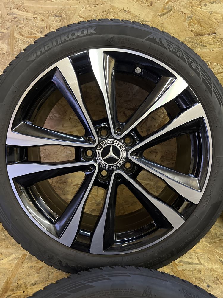 Se vand roti original Mercedes Benz A/C class R18 cu anv iarna