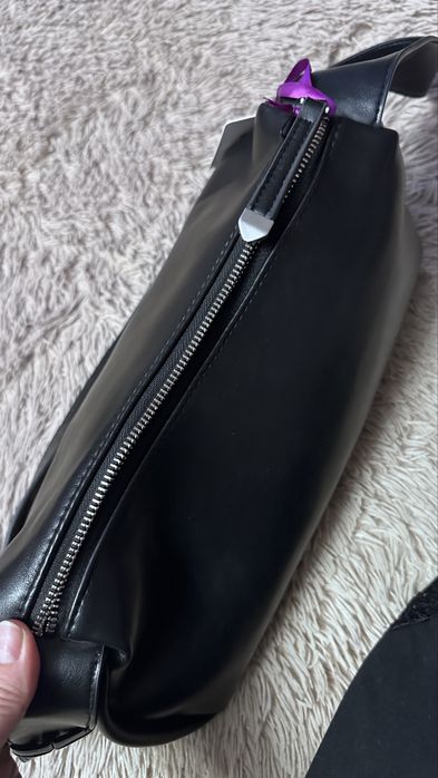 Женская сумка чёрного цвета