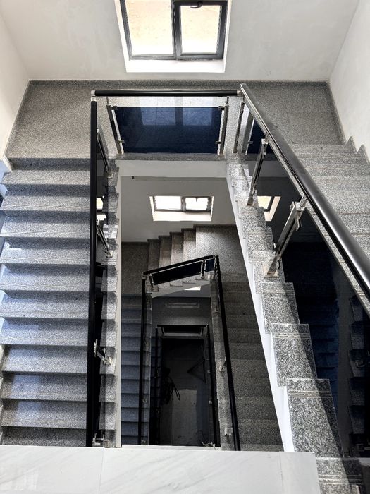 Сдается в аренду 3-х этажный бизнес-центр.