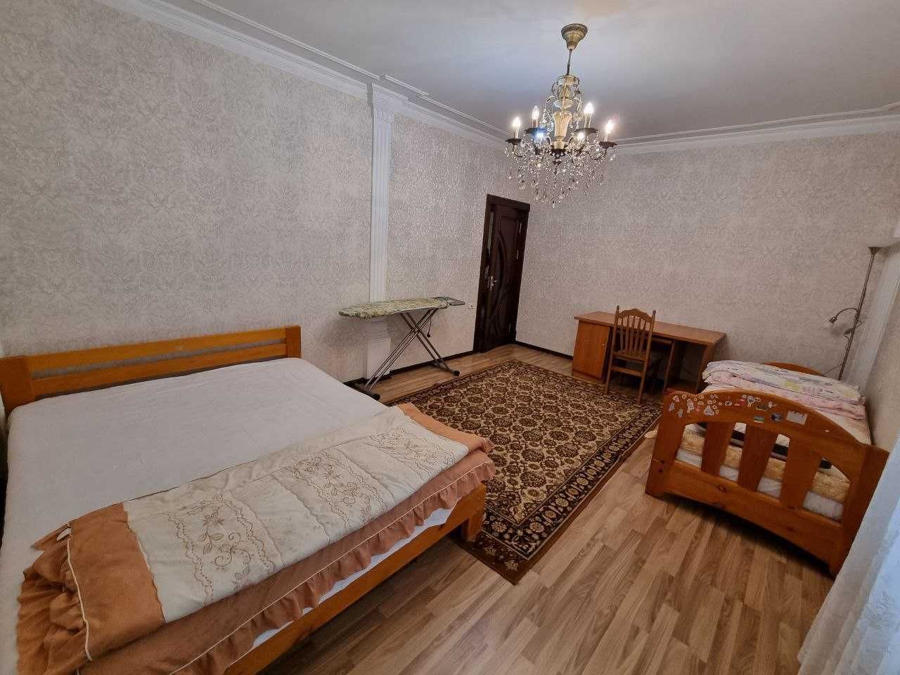 (К128909) Продается 4-х комнатная квартира в Мирабадском районе.
