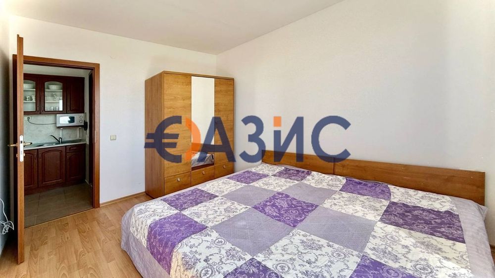Продава се Тристаен апартамент в к.к. Слънчев бряг - 64 кв.м за 1329 €/кв.м - Снимка #4
