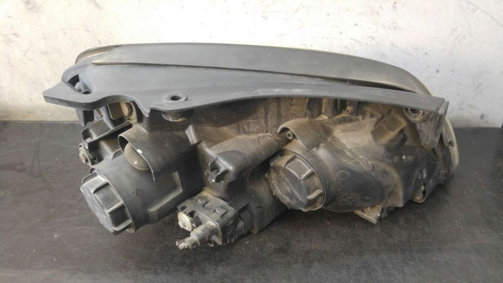 Far stanga kia carens 3 un 921011d0l