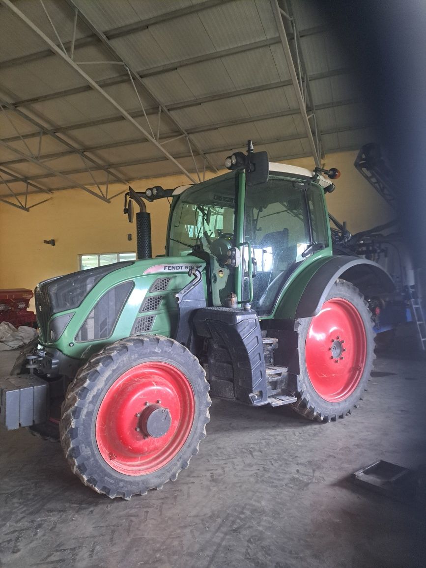 John deere 6150M    6210R fendt 516,722
