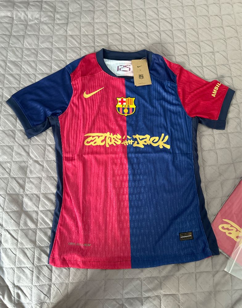Barcelona тениски НАЛИЧНИ