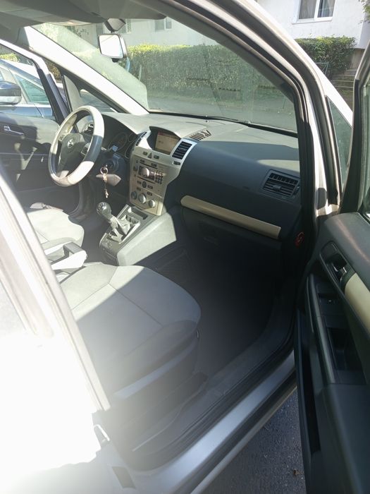 De vânzare Opel Zafira B 1.9 an 2008