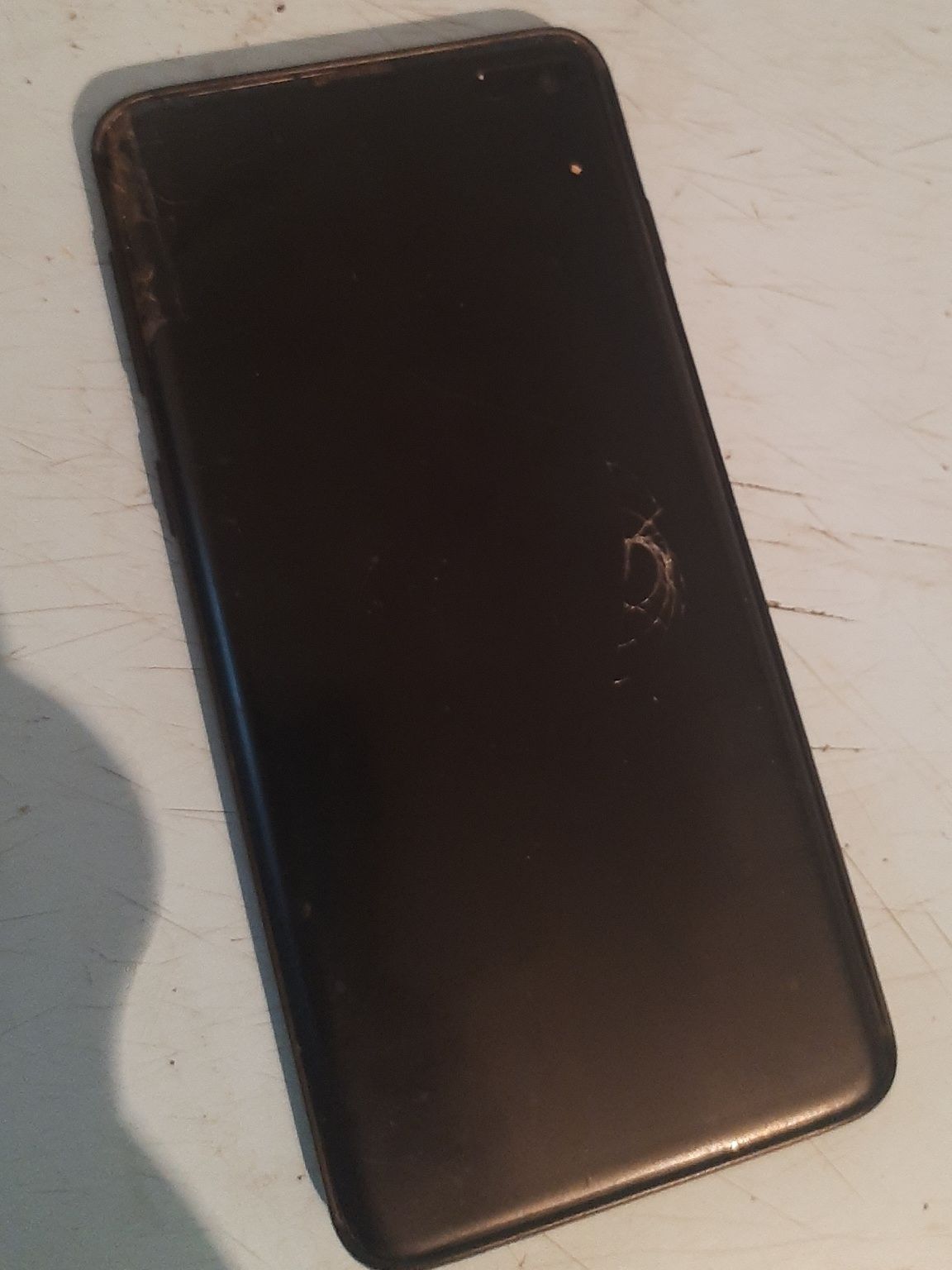 Samsung S10 обмен на другой смартфон  .