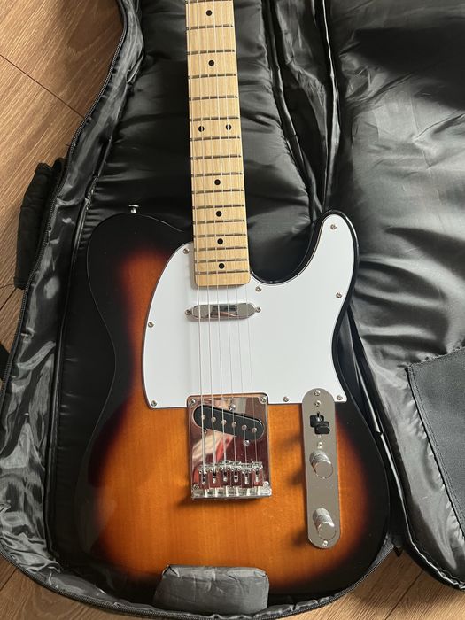 Fender Squier Telecaster Affinity Sunburst cu husa