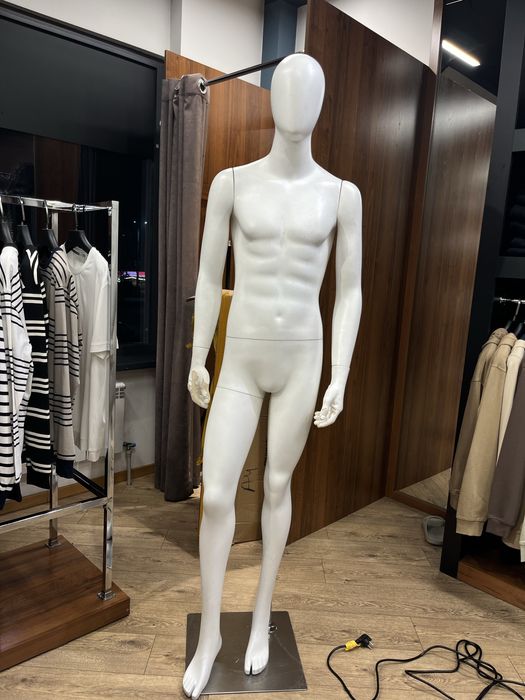 Продается манекен БУ