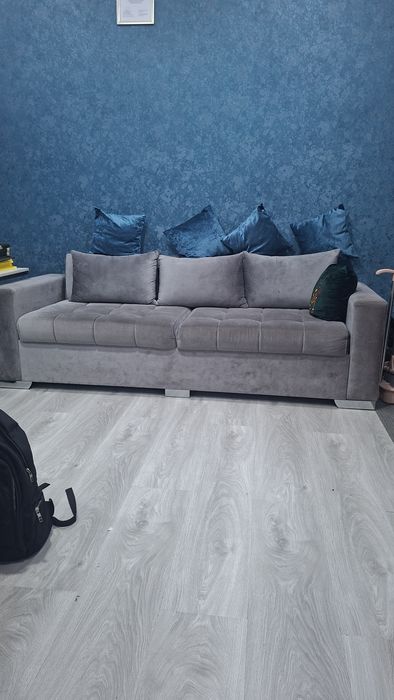 Продаётся, диван! В отличном состоянии