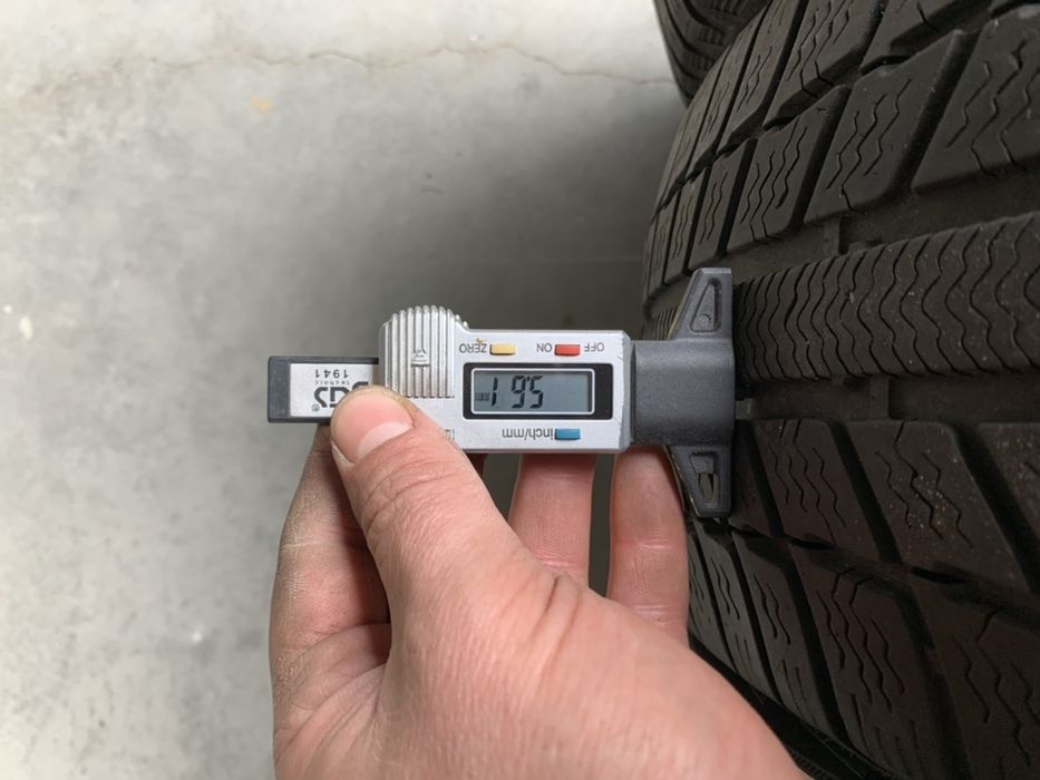 Anv M+S 205/55/16 Michelin/Jinyu