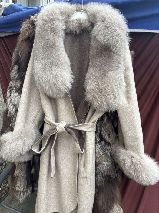 Haina de stofa cu blana naturala