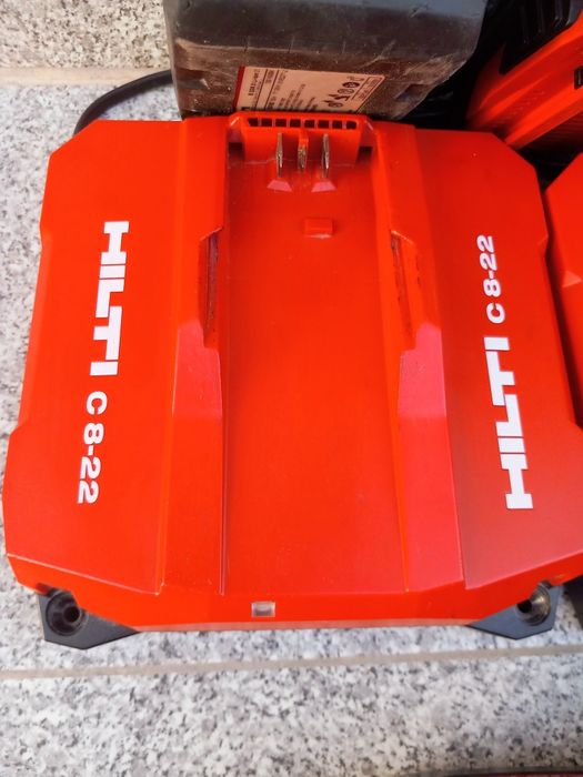 Hilti Батерия и Зарядно Nuron