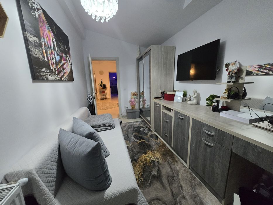 Vând apartament 3camere