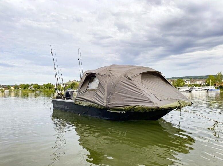 vand ambarcatiune de pescuit pretabila camping Delta Dunarii!5m x 1,60