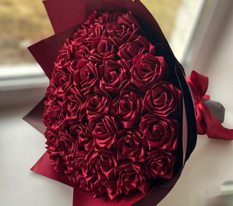 Вечные розы из атласной ленты