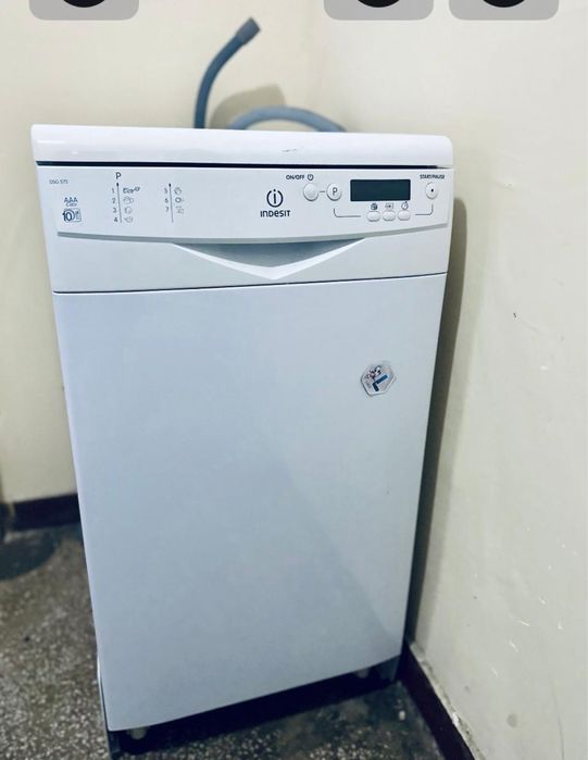 DEFECTA masina spalat vase indesit