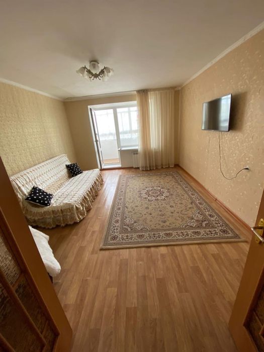 Сдам трехкомнатную в центре города