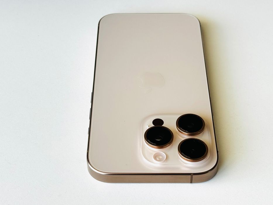 НОВ! Iphone 16 Pro 128GB Desert Titanium Гаранция 6 месеца