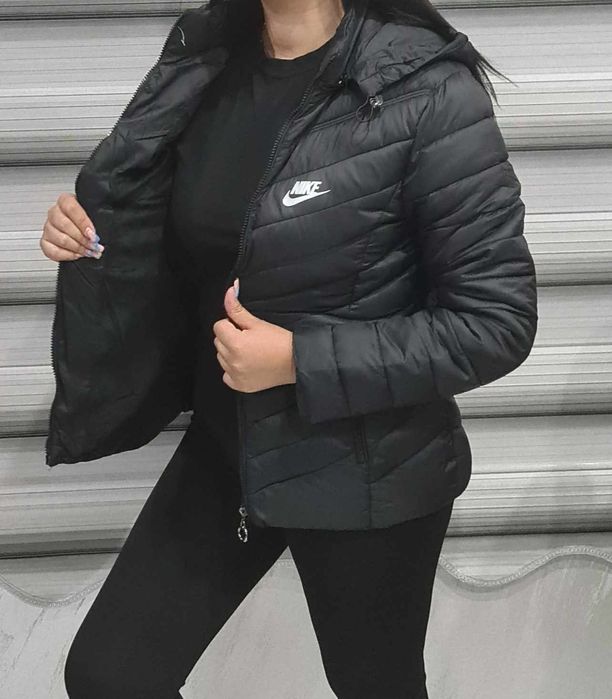 Дамско яке от С до 6ХЛ Nike