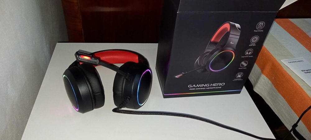 Casti Gaming RGB