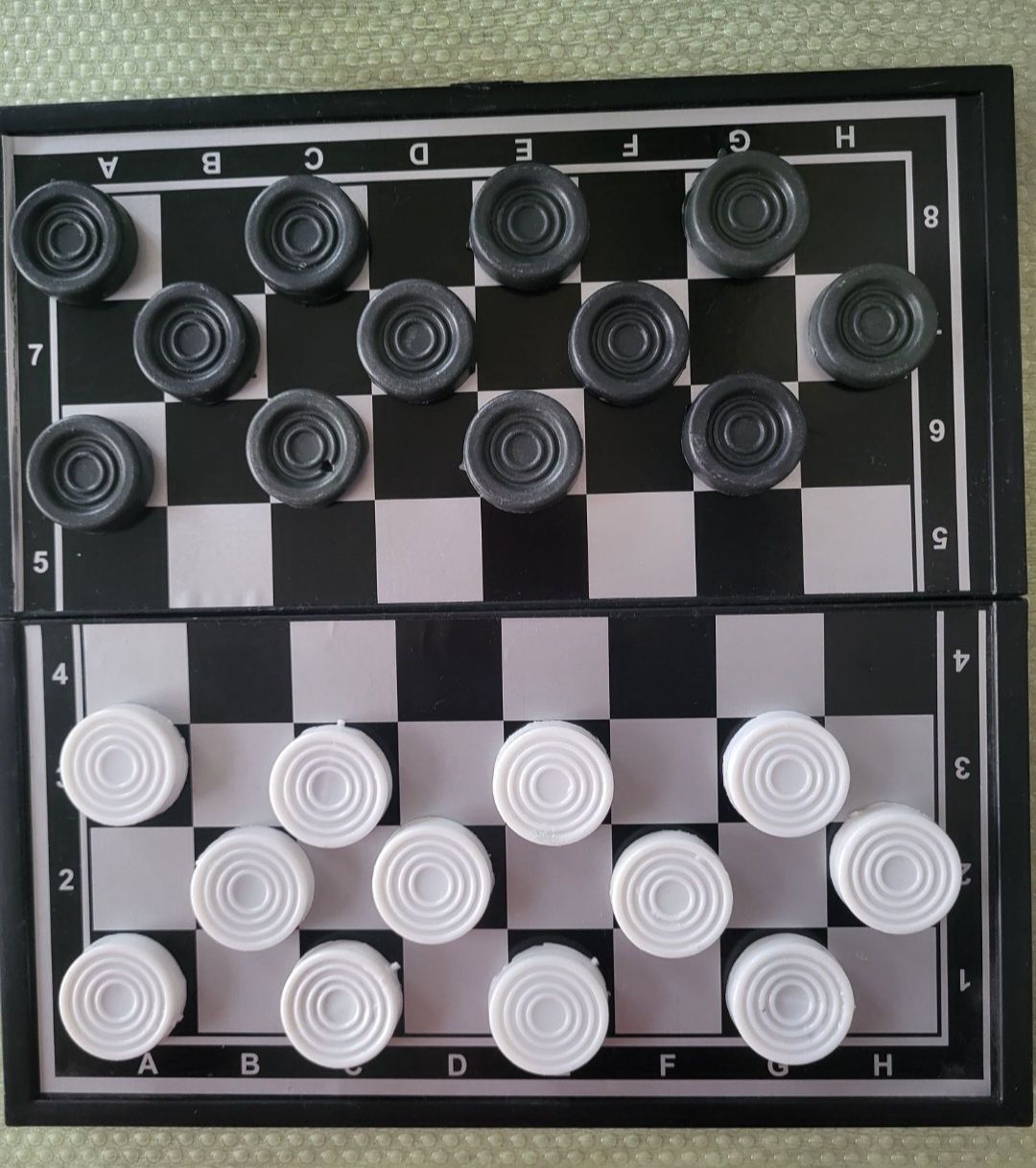 Игрушка эксковатор и шахматы