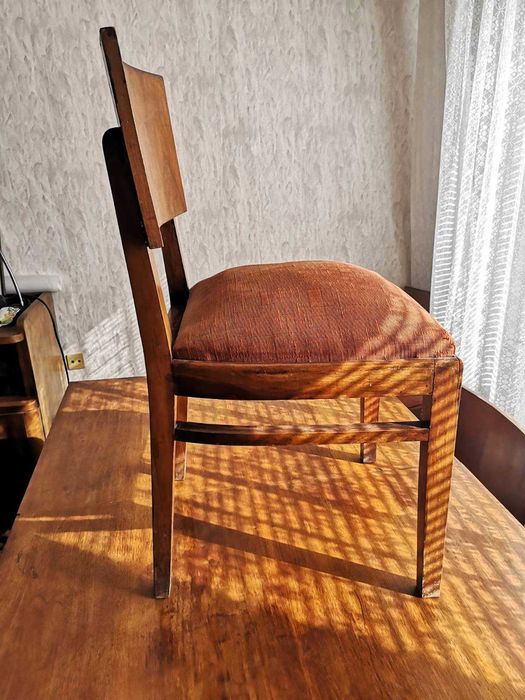 Масивна баварска маса и шест стола от орех