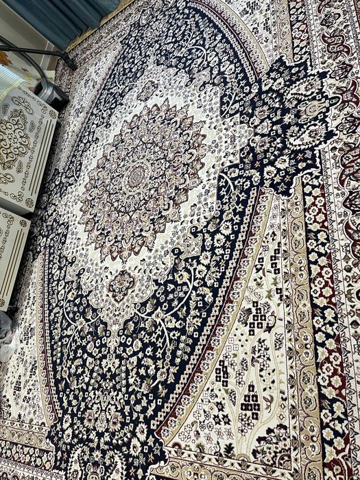 Срочно Ковер б/у