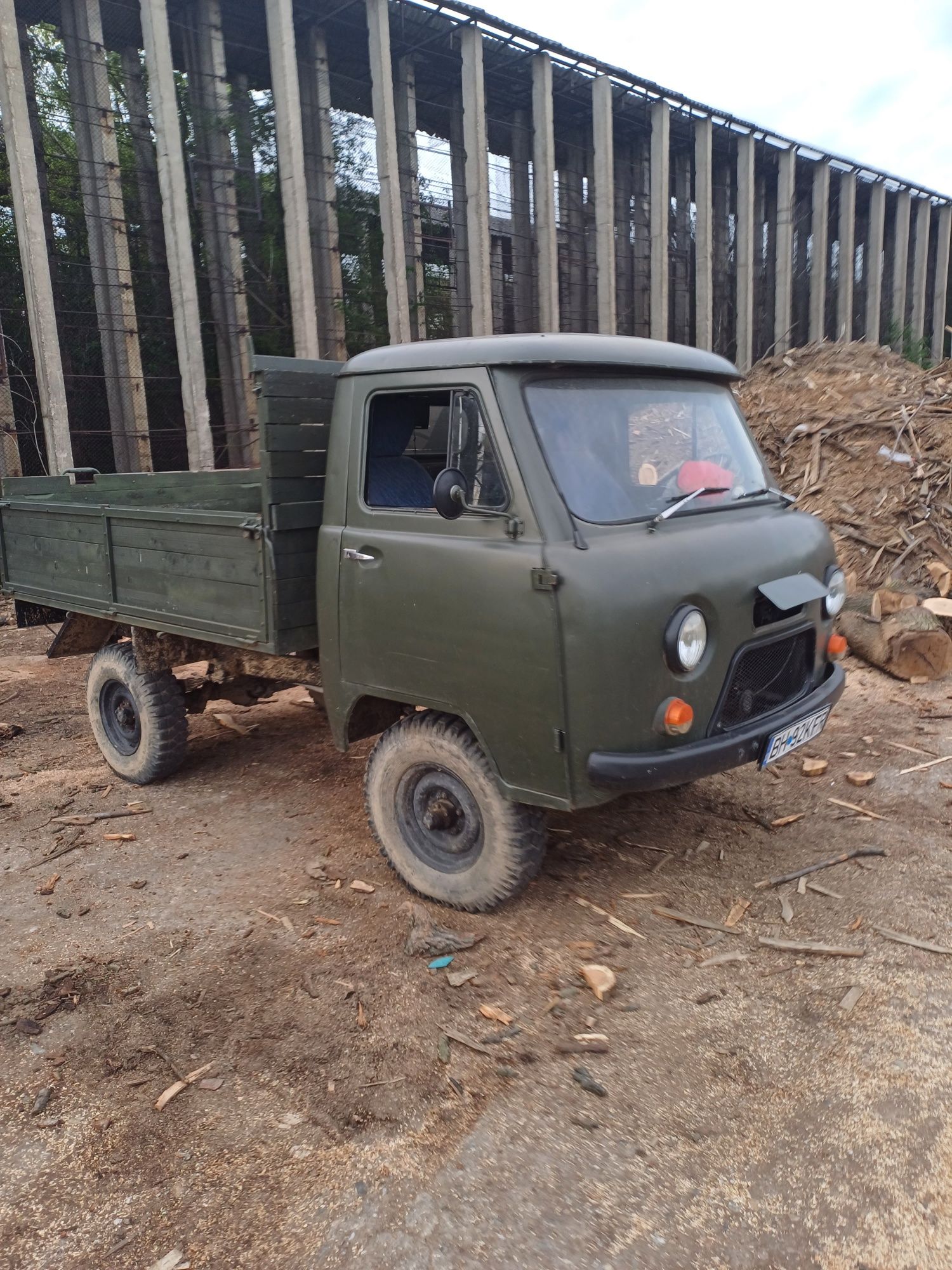 De vanzare uaz 4x4