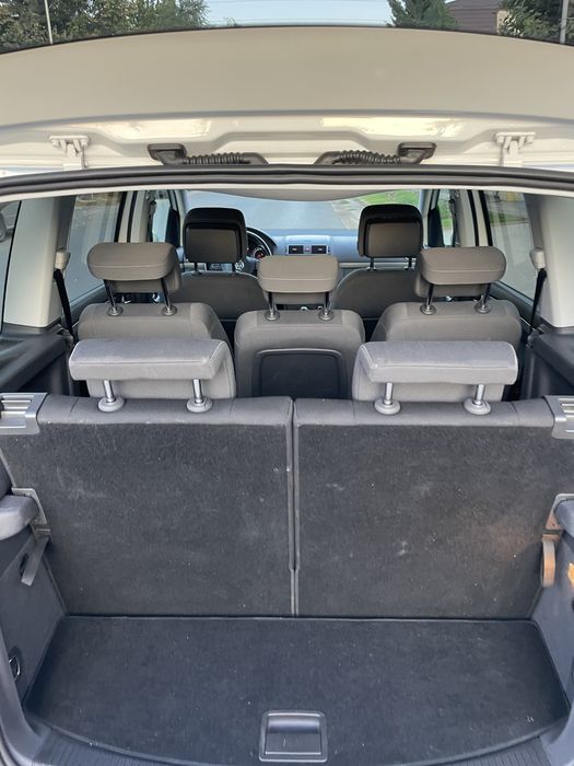 Vw touran 7 locuri