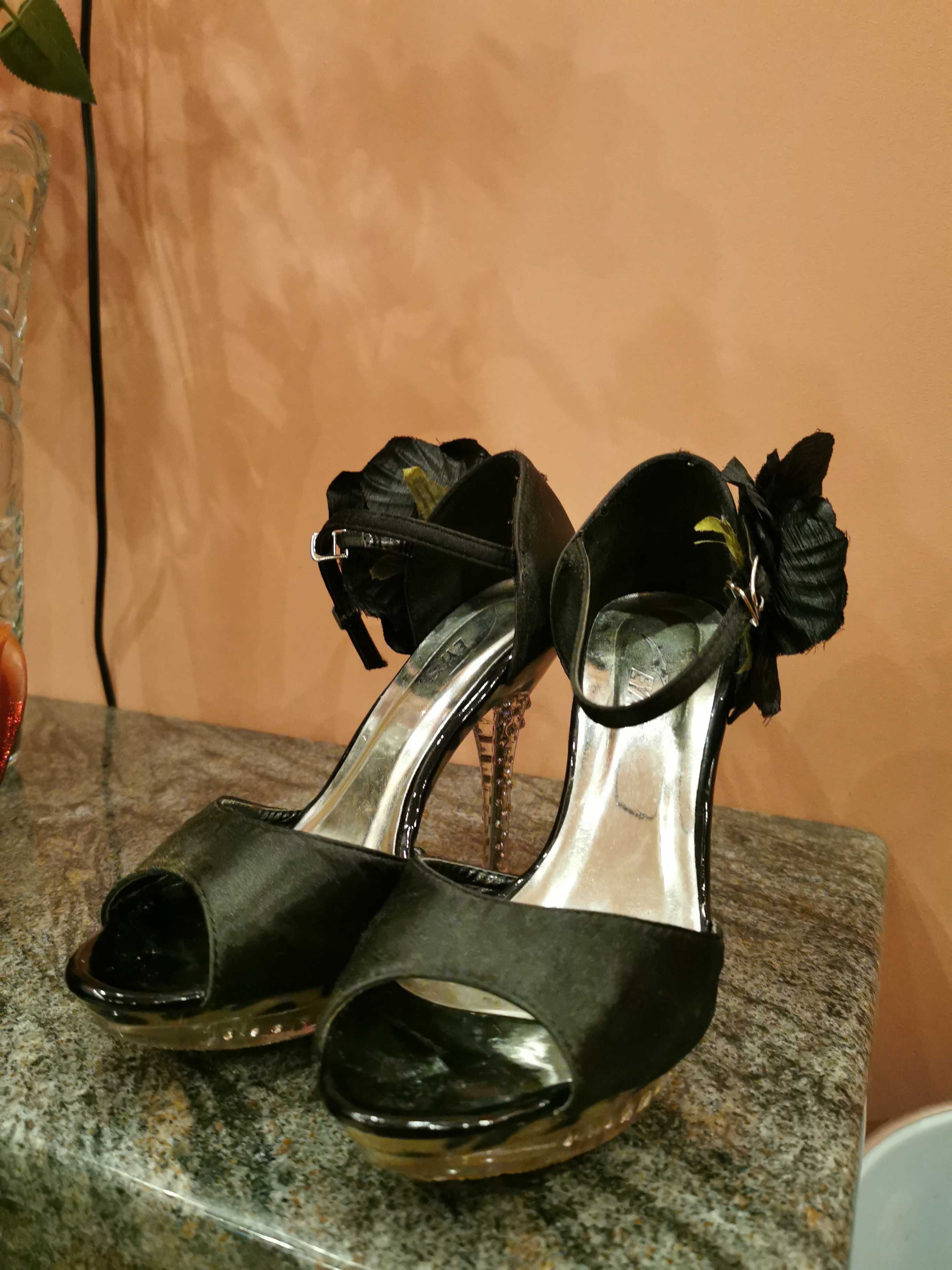 Дамски официални обувки на ток